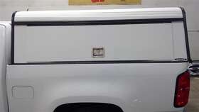 147.gm8g18 Chevrolet Swiss Commercial Topper For 2018 Colorado