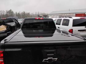 4303608 Chevrolet Used Tonneau Cover Fits 2017 Silverado 1500 Pickup Topper/tonneau Gra