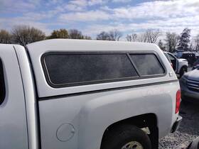 147.gm8m12 Chevrolet Truck Local Pickup Only Silvrdo15 2012 Topper/tonneau 2752033