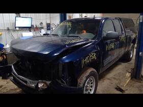 147.gm8x09 Chevrolet Truck Silvrdo15 2011 Topper/tonneau 10264587