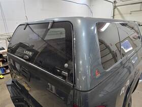 147.gm8y07 Chevrolet Truck Silv25new 2007 Topper/tonneau 596339