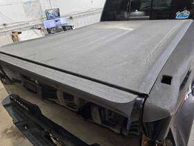 147.gm8y11 Chevrolet Truck Silvrdo25 2011 Topper/tonneau 642330