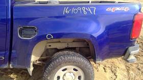 155-01953 Chevrolet Truck Local Pickup Only Box Crew Cab 5ft 2 Inch Fits 15-19 Colorado