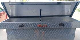 Delta 954000 Aluminum Truck Storage Tool Box 60w 19l 17h With Lock And Key - Used
