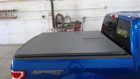 147.fd8118 Ford Roll Up Tonneau Cover For 2018 F150 5ft6 Inch Truck Bed 2731538