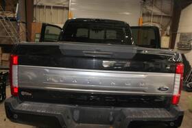 170-ford Ford 17-19 F250 Black Platinum Bed Rear Tailgate Tail Gate Backup Camera Oem Oe Wty