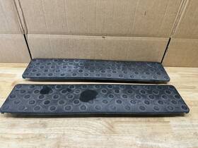 F2ts-16490-ad Ford F2ts-16490-ac Obs F150 Lund Side Steel Pair Of Pads Door Step