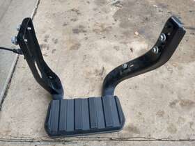 Pc3b-j20041 Ford 2023 2024 F250 F350 Left Front Bed Step