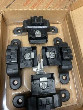 Skkfl3j-9927740-bc Ford 2015-2020 F150 Bed Boxlink Tie Down Cleats Oem 2 Keys Nib