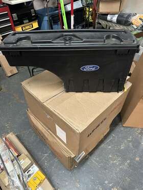 Vhc3z-17n004-b Ford 17 Thru 24 F-250 F-350 Oem Lockable Pivot Storage Bed Box Passenger Rh