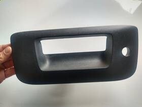15927250 Gm 22755302 Oem 2007-2014 Silverado Sierra Tailgate Handle Trim With Lock