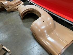 15251778 Gm Trucks 01-07 Chevy Gmc 3500 Dually Right Rh Plastic Bedside Raw Needs Paint