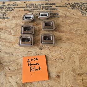 84614s9va00zc Honda 2006 Pilot Rear Cargo Tie Down Hook Lot Of 6 Oem
