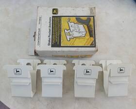 Ty15642 John Deere Nos 4 Stake Pocket Anchor Pickup Truck Bed Deer Logo Rare Removable