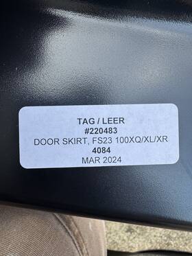 80fs17 Leer 100xl New Open Box Truck Topper Door Skirt With Gasket Fs 23 100 Xq Xl Xr