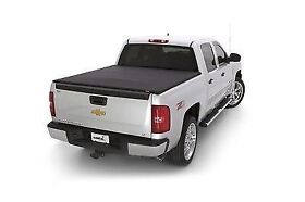 958192 Lund 14 Gm P U 5.5foot Bed Tonneau Cover