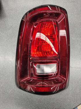 P68592554aa Mopar 2025 2026 Ram 2500 3500 Tail Light Left Side Lh Driver Oem Incandesant Factory