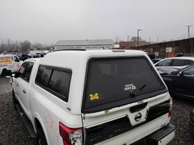 147.da1j17 Nissan Local Pickup Only Titan Xd 2017 Topper/tonneau 2779537