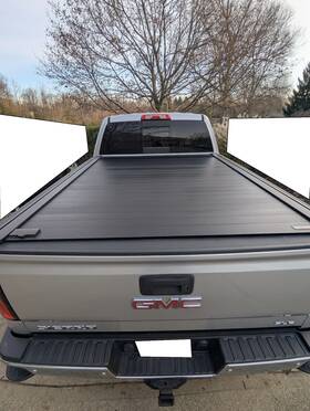 T-80462 Retrax Pro Xr 80462 Retractable Tonneau Fits 2014-19 Sierra Silverado 6ft6 Inch Bed