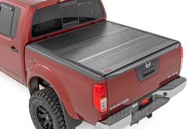 47520501b Rough Country Low Profile Bed Cover 5ft Cargo Mgmt For Nissan Frontier 05-21