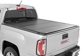 49120500 Rough Country Hard Flip Up Bed Cover For 15-26 Colorado/canyon 5ft -