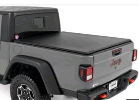 Rc42620500 Rough Country 42620500 Soft Roll Up Bed Cover 5ft Jeep Gladiator Jt 4wd 20