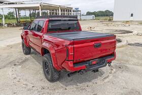 Rc49415551 Rough Country Hard Tri-fold Flip Up Bed Cover 5ft Toyota Tacoma 2wd/4wd 24-25