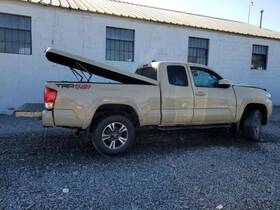 147.to1817 Toyota Local Pickup Only Tacoma 2017 Topper/tonneau 2799878