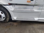 For 2022 Freightliner Cascadia 126 Side Fairing Left , Mn. Fixed Price $707.00.