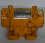 Cougar DC1-400 24V Truck Vibrator Max Vpm 3800 7.5 Amp. Fixed Price $348.24.