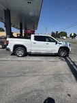Leer 700 Series Fiberglass Truck Bed Cover Fits 2011 F150 & More Years 6.5 Ft. Fixed Price $1500.00.